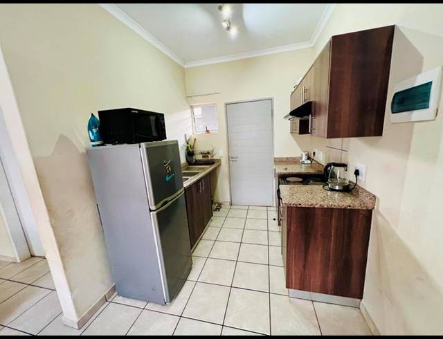 2 BEDROOM HOUSE FOR SALE IN KWAMASHU